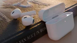 Airpods with case