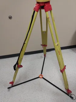 Survey tripod floor star hub