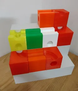 Modular ball track