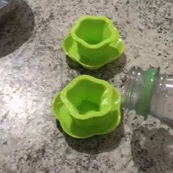 cake riser