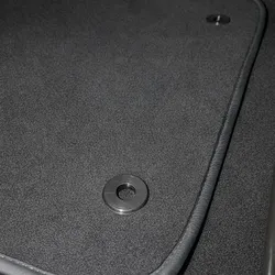 Renault Clio IV (4) driver side carpet clip for non official carpets