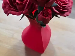 Jarrón Curvo Corazón - Modelo de impresión 3D gratuito