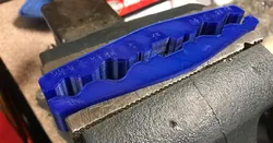 Vice jaws for bicycle maintenance
