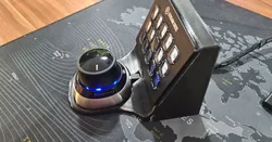 Spacemouse + Streamdeck mount
