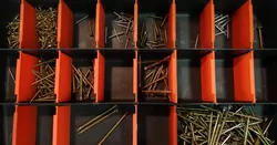 Screw box dividers