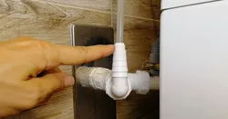 Sewage pipe adapter
