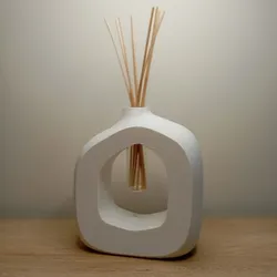 "Cocoon" fragrance diffuser