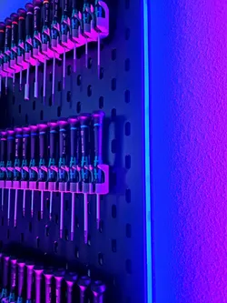 Diffusion strip for skadis led led-frame