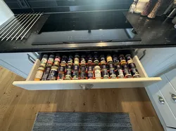 Spice jar rack for drawers