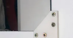 Mirror corner mount
