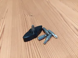 Bit Driver with bit retention
