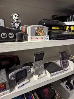 GameBoy Advance: Game Display Box