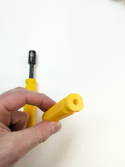 Handle for a nut driver or bit driver (OpenSCAD and Fusion360 included)
