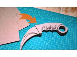 Cardborad Karambit v2.0