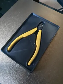 Gridfinity Precision Wire Cutter Holder (Lindstrom 8140)