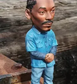 Snoop Dogg figurine