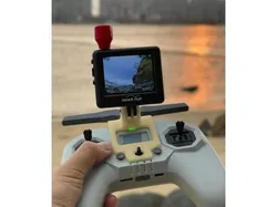 iFlight commando 8 hawkeye little pilot fpv monitor