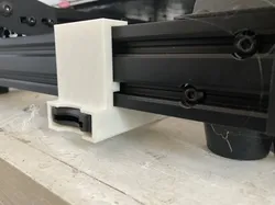 SD Card Reader Bracket for V-Slot 2020 linear rail design