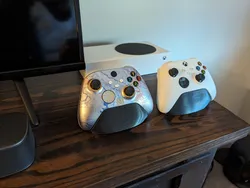SCUF Instinct Pro (Xbox) Stand w/ Foot Pads