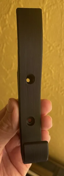 Curvy coat hook