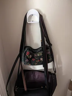 Sturdy Purse Wall Hanger