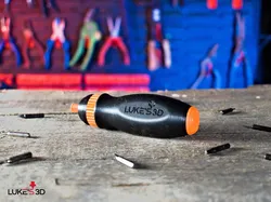 Two-way ratchet stubby screwdriver