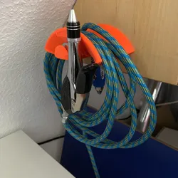 Airbrush hose holder