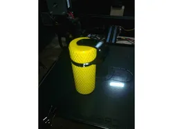 Flexible Lash for knurled  Screw-Top-Container
