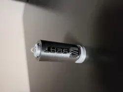 SEAT keychain appearance of screws