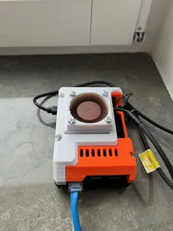 Squirrelbrain's Pi 3 Housing, thread insterts 40x40 20 fan
