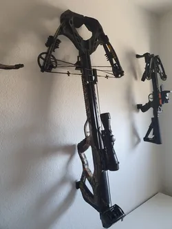 EK GUILLOTINE Crossbow wall mount with hidden screws