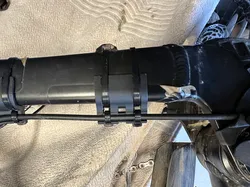 RAAW Madonna V2.2 - Chainstay Brake Hose Mounts