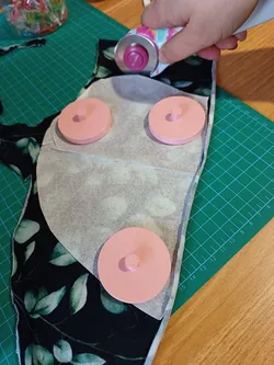 Stackable sewing pattern weights with inserted washers