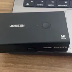 Ugreen HDMI 2in1 out kvm switch mount