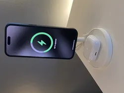 iPhone Magsafe and IKEA Livboj wireless charger stand