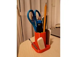 Pen holder and small objects organizer