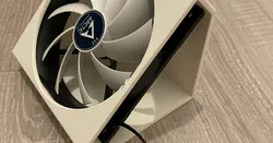 Arctic F12 120mm corner case