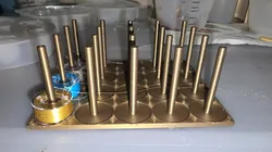 Thread bobbin holder