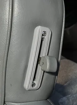 Jeep Cherokee XJ 2door seat lock trim