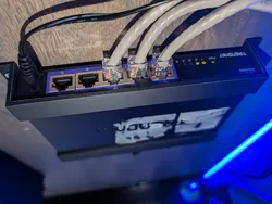 TRENDnet 5-Port Unmanaged 2.5G Gaming Switch Mount