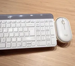Couch friendly Logitech mouse tray for easy storage (Peeble compatible)
