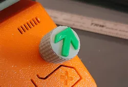 Arrow knurled potentiometer knob, 6mm ID, printer knob
