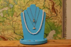 tombstone jewelry stand