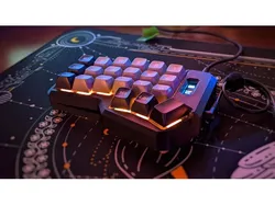 Corne v3 Chunky High Pro Case with underglow and optional tenting