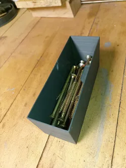 3x1 box on grid (70mm)