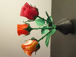 Natural, creatively deformable leaves matching roses etc.