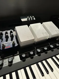 Red Panda Guitar Pedal Cover