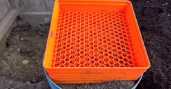 Dirt and Compost Sifter