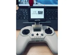 Hawkeye little pilot fpv monitor  iflight commando 8