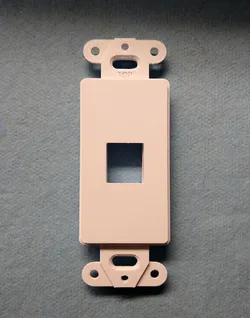 Decora Keystone Insert like Leviton p/n 41641-W